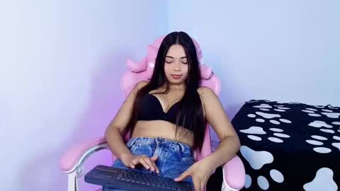 scarletmoonxxx online show from February 14, 10:28 pm