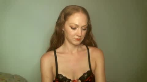 Scarlet Satine online show from February 25, 8:58 am