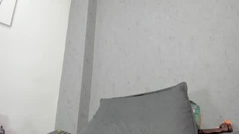 Scarlett 3 online show from December 15, 3:11 am