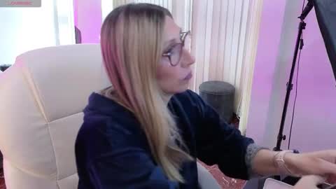 Scarlett online show from January 19, 11:36 am