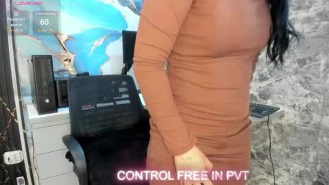 scarlett__14 online show from April 14, 7:09 pm