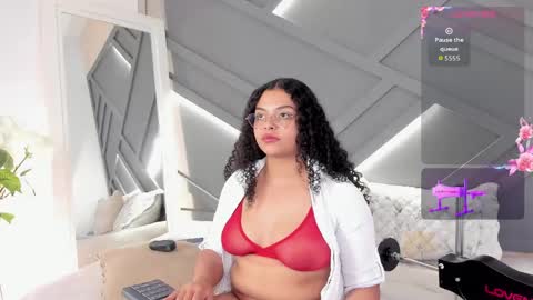 Snapshot of scarlett__2 chatting on April 25, 9:12 pm Scarlett online show from April 25, 9:12 pm