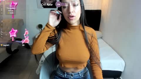 Snapshot of scarlett__bell chatting on December 22, 12:05 pm Scarlett online show from December 22, 12:05 pm
