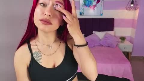 Snapshot of scarlett__bell chatting on March 17, 2:09 pm Scarlett online show from March 17, 2:09 pm