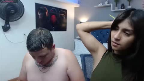 Snapshot of scarlett_and_justin chatting on October 17, 3:20 am scarleth and justin online show from October 17, 3:20 am