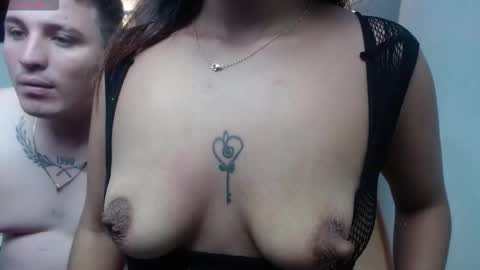 Snapshot of scarlett_and_justin chatting on November 1, 3:19 am scarleth and justin online show from November 1, 3:19 am