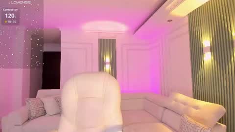 Snapshot of scarlett_brookss_ chatting on July 9, 11:03 am scarlett brooks online show from July 9, 11:03 am