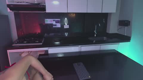 Scarlett Collins online show from December 9, 6:34 am