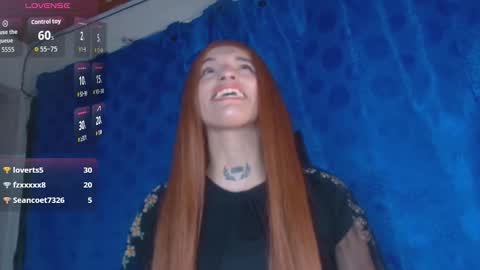 Snapshot of scarlett_crastrawberry chatting on November 11, 12:54 am scarlet online show from November 11, 12:54 am