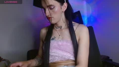 scarlet online show from May 31, 1:25 am