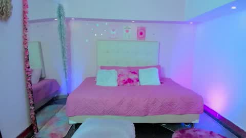 Scarlett  online show from October 4, 1:47 am