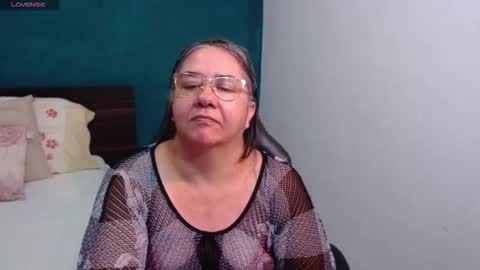 Snapshot of scarlett_duboi1 chatting on March 6, 1:02 am Scarlett online show from March 6, 1:02 am