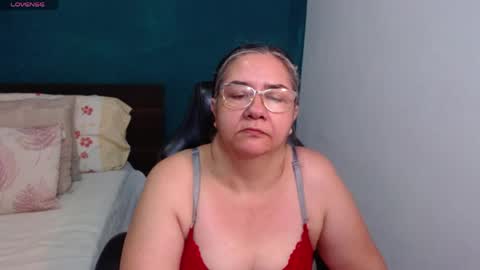Snapshot of scarlett_duboi1 chatting on May 17, 2:31 am Scarlett online show from May 17, 2:31 am