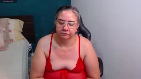 Snapshot of scarlett_duboi1 chatting on June 4, 1:22 am Scarlett online show from June 4, 1:22 am