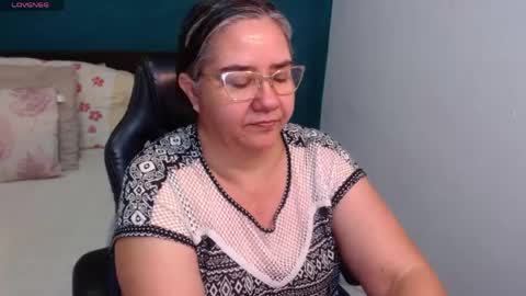 Snapshot of scarlett_duboi1 chatting on June 4, 11:33 pm Scarlett online show from June 4, 11:33 pm