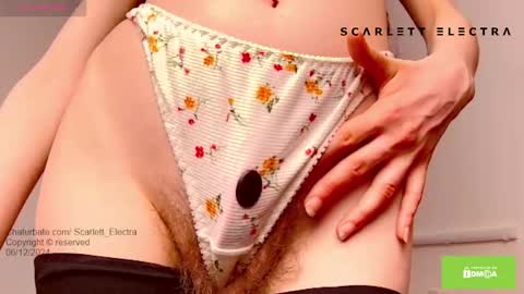 SCARLETT ELECTRA  -  online show from December 6, 12:05 pm