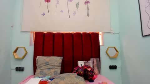 scarlett_fox20 online show from July 23, 2:26 pm