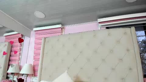 Snapshot of scarlett_leblanc_ chatting on July 9, 11:58 am scarlett_leblanc_ online show from July 9, 11:58 am