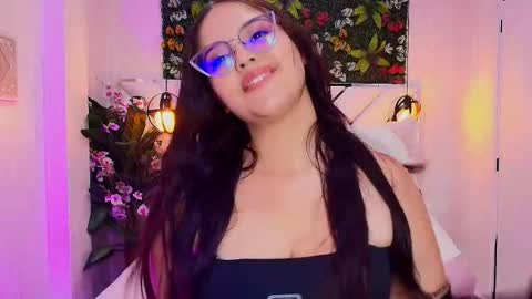 Snapshot of scarlett_montoya chatting on October 15, 11:54 am scarlett montoya online show from October 15, 11:54 am
