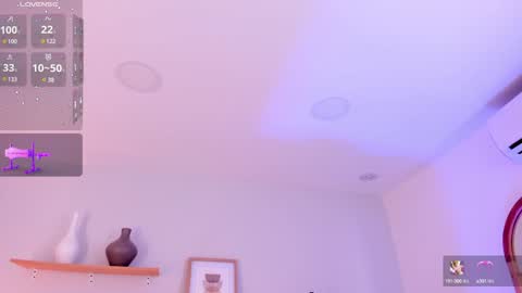 Scarlett Morgan online show from December 9, 6:03 pm