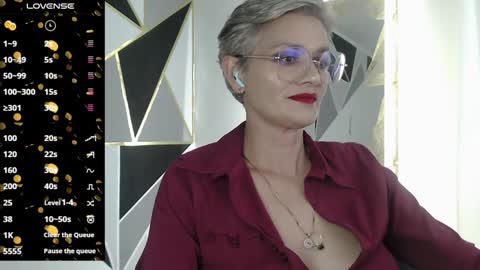 Snapshot of scarlett_paris chatting on December 4, 11:35 pm Scarlett online show from December 4, 11:35 pm