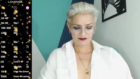 Snapshot of scarlett_paris chatting on February 23, 11:36 pm Scarlett online show from February 23, 11:36 pm