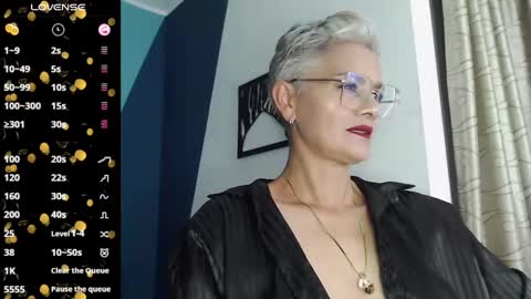 Snapshot of scarlett_paris chatting on March 1, 11:26 pm Scarlett online show from March 1, 11:26 pm
