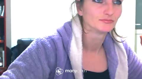 scarlett_queen01 online show from February 7, 3:34 am