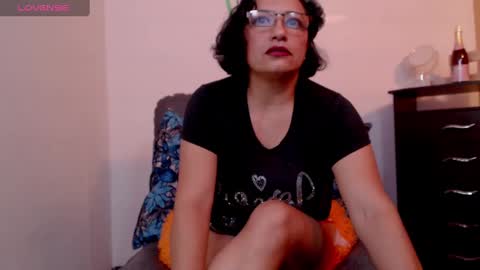 Snapshot of scarlett_sax chatting on February 8, 1:43 am Scarlett sax online show from February 8, 1:43 am
