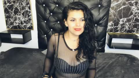 Snapshot of scarlett_w0lf chatting on December 19, 2:46 pm Scarlett online show from December 19, 2:46 pm