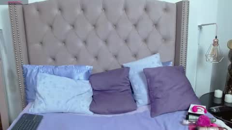 Snapshot of scarlettbooty chatting on March 11, 6:32 am scarlettbooty online show from March 11, 6:32 am