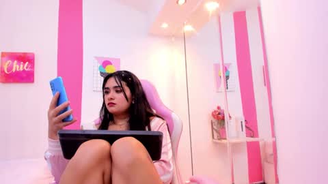 Scarlette  online show from December 15, 9:45 am