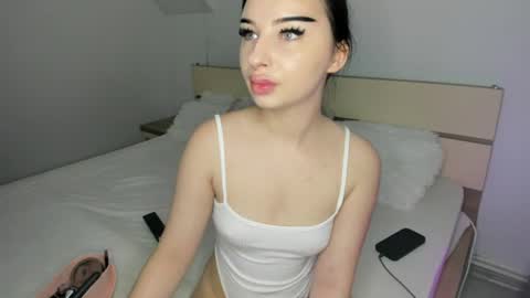Snapshot of scarlettjakobs chatting on August 5, 8:50 am scarlettjakobs online show from August 5, 8:50 am