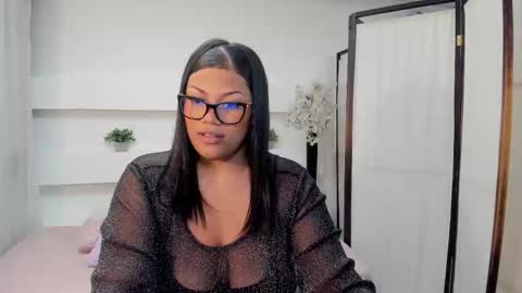 Snapshot of scarlettlee8 chatting on November 1, 3:30 am scarlettlee8 online show from November 1, 3:30 am