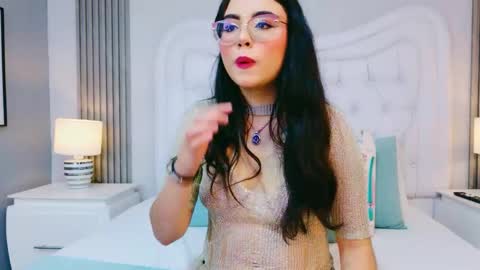 Snapshot of scarlettpetrovaa chatting on April 10, 11:48 am Scarlett Petrova online show from April 10, 11:48 am