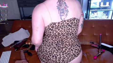 ScarlettredFF online show from May 10, 4:06 am