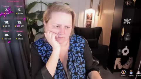 Scarlett online show from June 2, 6:04 am