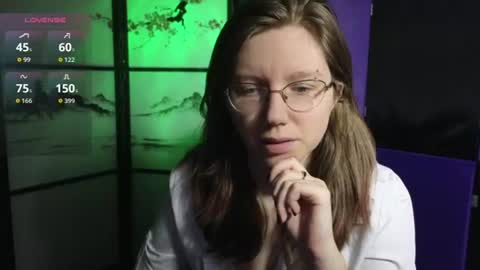 Snapshot of scarlettsrose chatting on June 10, 2:49 pm Scarlett online show from June 10, 2:49 pm
