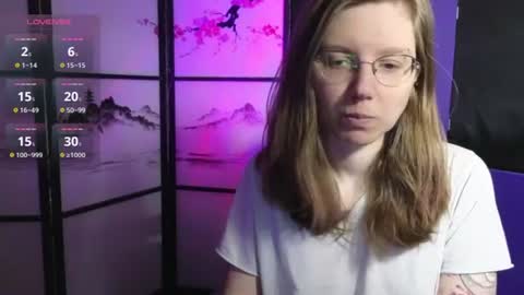Snapshot of scarlettsrose chatting on June 15, 8:27 am Scarlett online show from June 15, 8:27 am