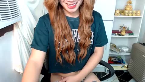 Queen Scarlet online show from December 16, 1:42 am