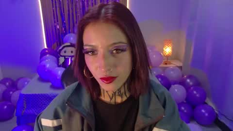 Snapshot of scarllett_bdsm chatting on November 5, 6:13 am Scarllett online show from November 5, 6:13 am