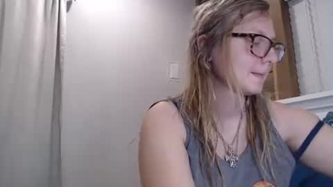 Snapshot of scartit chatting on February 12, 3:34 am ScarTit Bernhard online show from February 12, 3:34 am