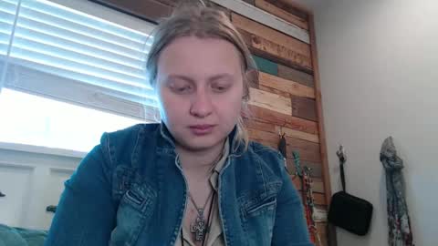 Snapshot of scartit chatting on February 23, 6:38 pm ScarTit Bernhard online show from February 23, 6:38 pm