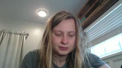 Snapshot of scartit chatting on February 25, 9:24 pm ScarTit Bernhard online show from February 25, 9:24 pm