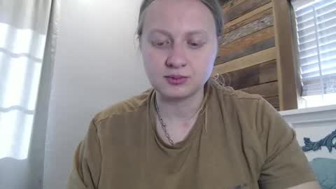 Snapshot of scartit chatting on March 3, 8:59 pm ScarTit Bernhard online show from March 3, 8:59 pm