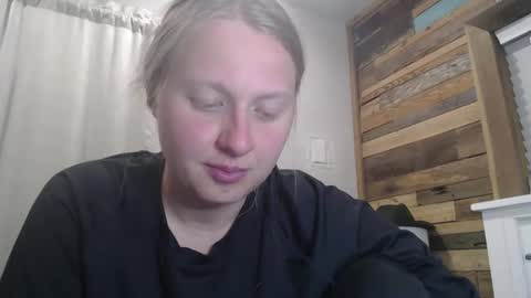 Snapshot of scartit chatting on March 31, 2:35 am ScarTit Bernhard online show from March 31, 2:35 am