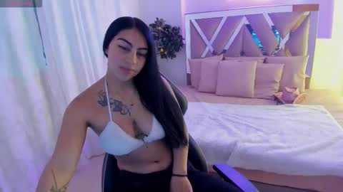 Snapshot of sccarlet_tay chatting on September 14, 11:42 am SCCARLET online show from September 14, 11:42 am