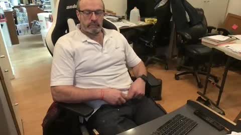 schief6218 online show from March 19, 1:04 pm