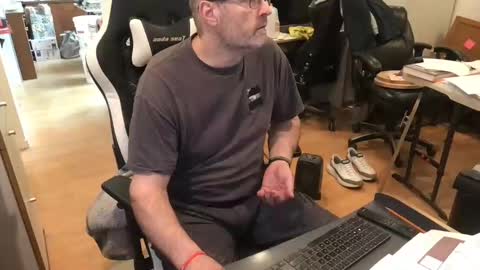 schief6218 online show from March 25, 3:40 pm