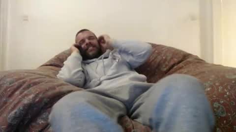 Snapshot of schmoose chatting on December 5, 10:12 pm schmoose online show from December 5, 10:12 pm